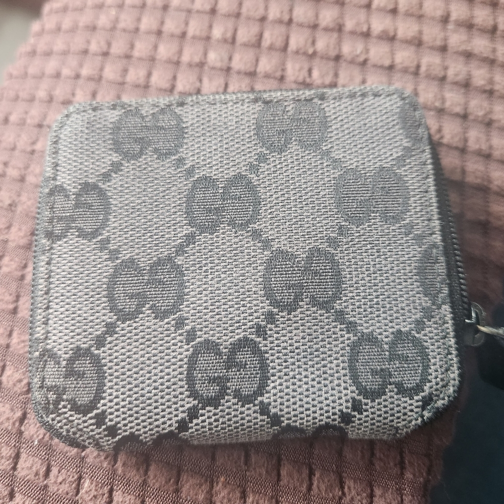 Gucci vintage coin pouch